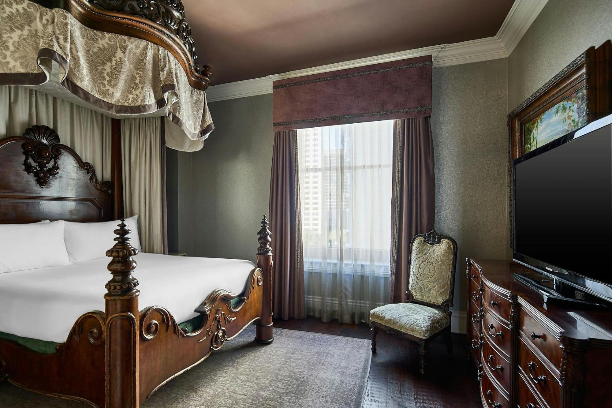 Le Pavillon, New Orleans, A Tribute Portfolio Hotel Exterior photo