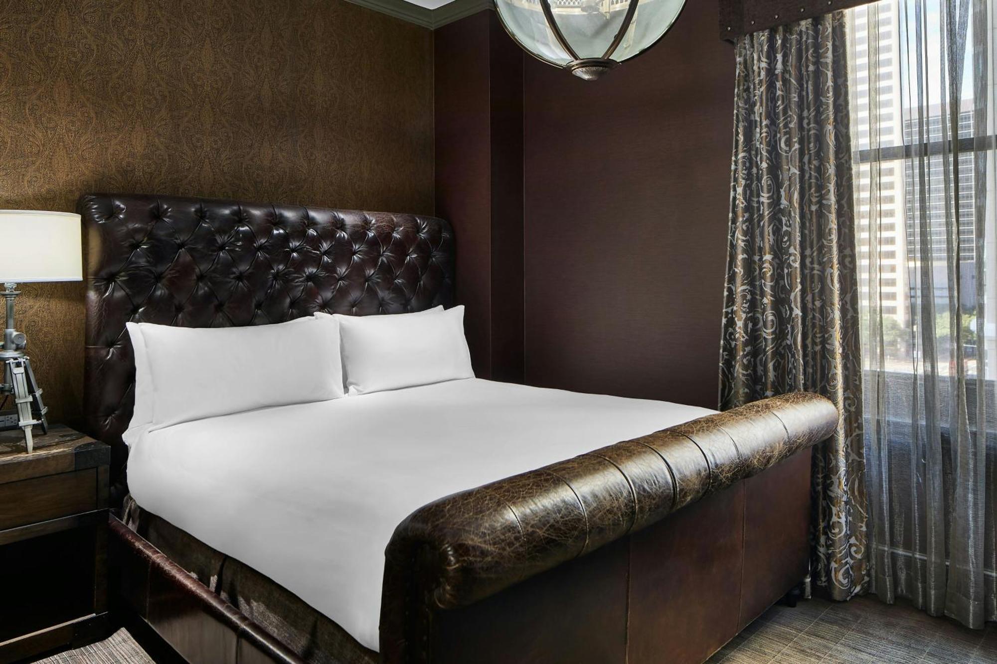 Le Pavillon, New Orleans, A Tribute Portfolio Hotel Exterior photo